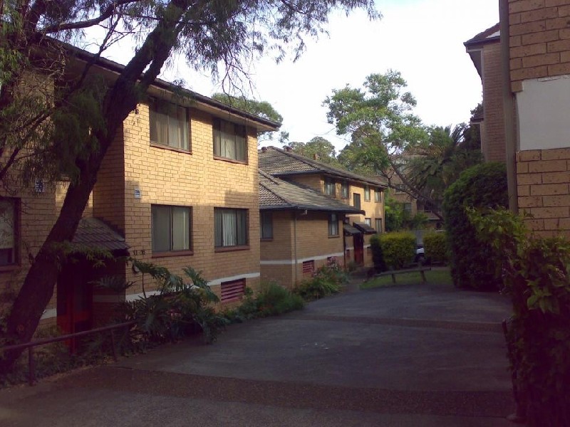 15/8-12  RAILWAY CRESCENT, Jannali NSW 2226