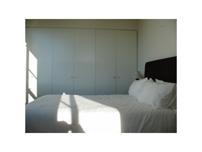 2008151516 – 30 Glen Street, Milsons Point NSW 2061