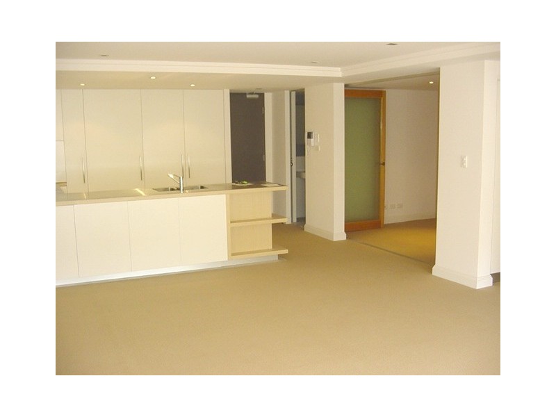 6421599 – 5-13 Larkin Street, Camperdown NSW 2050