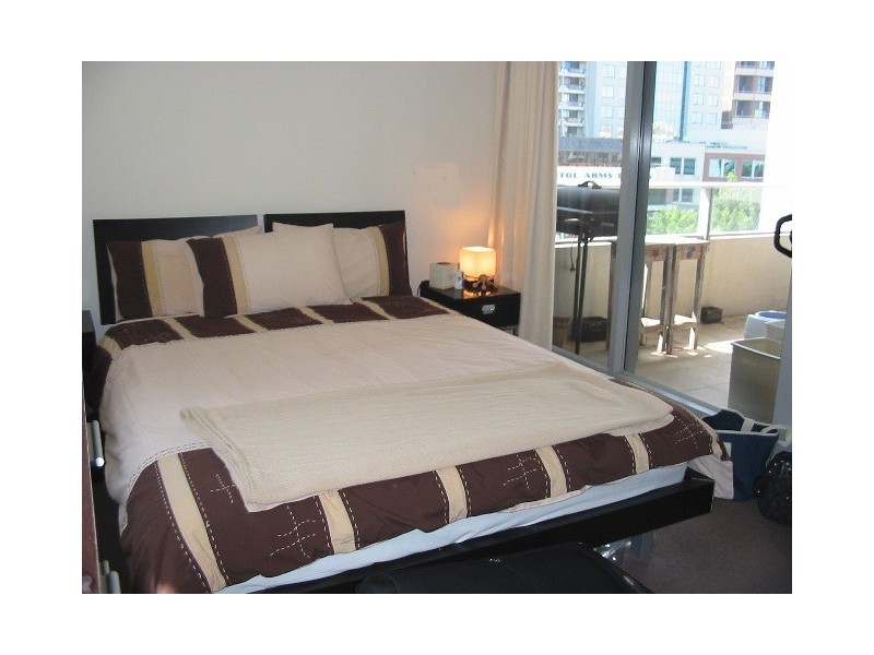 110100949 – 35 Shelley Street, King Street Wharf, Darling Harbour NSW 2000