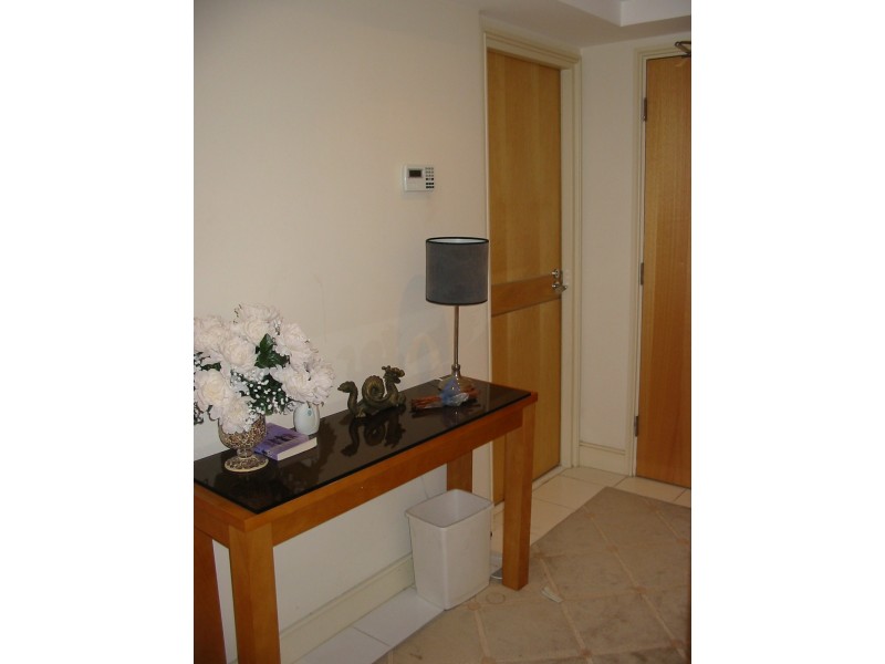 5648829 – The Bennelong – 7 Macquarie Street, Sydney NSW 2000