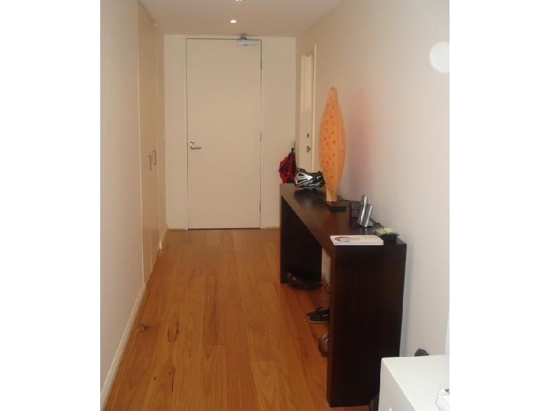 5849974 – 35 Shelley Street, King St Wharf, Sydney NSW 2000