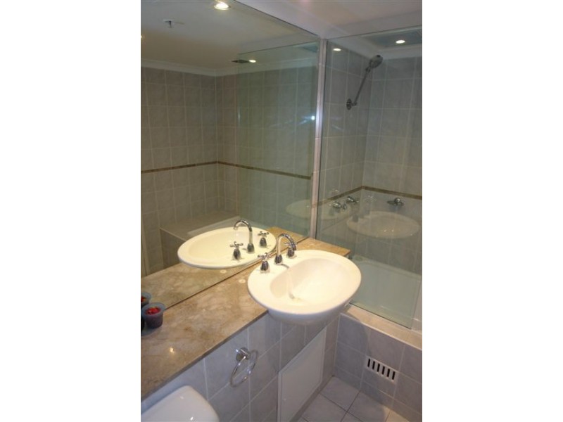 5870476 – 174 Goulburn Street, Surry Hills NSW 2010