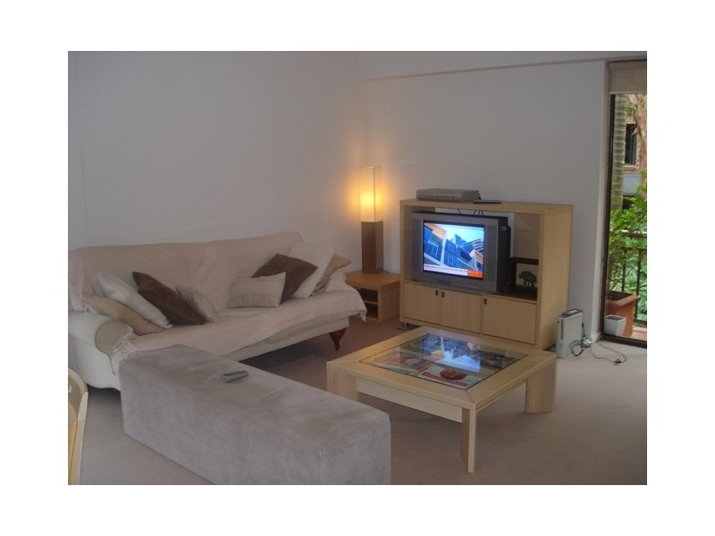 6497809 – 5-13 Hutchinson Street, Surry Hills NSW 2010