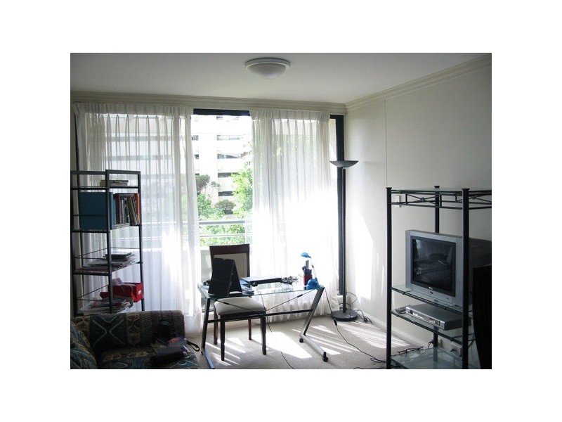 1 Sergeants Lane, St Leonards NSW 2065
