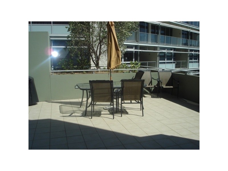 6363613 – 23 Shelley St – King Street Wharf, Darling Harbour NSW 2000