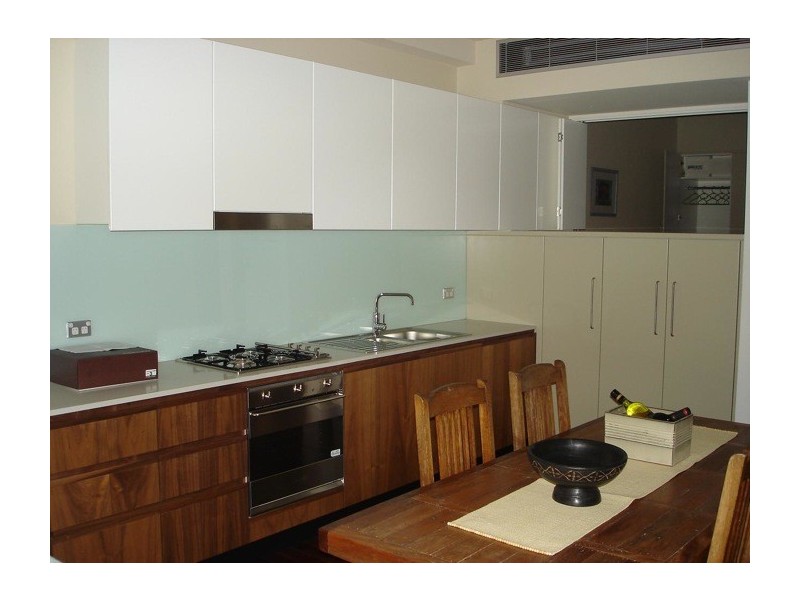 6455762 – Portico – 2 York Street, Sydney NSW 2000