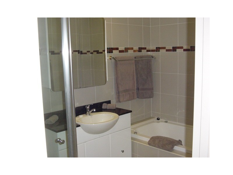 6124249 – Sumit Apartments – 569-589 George Street, Sydney NSW 2000