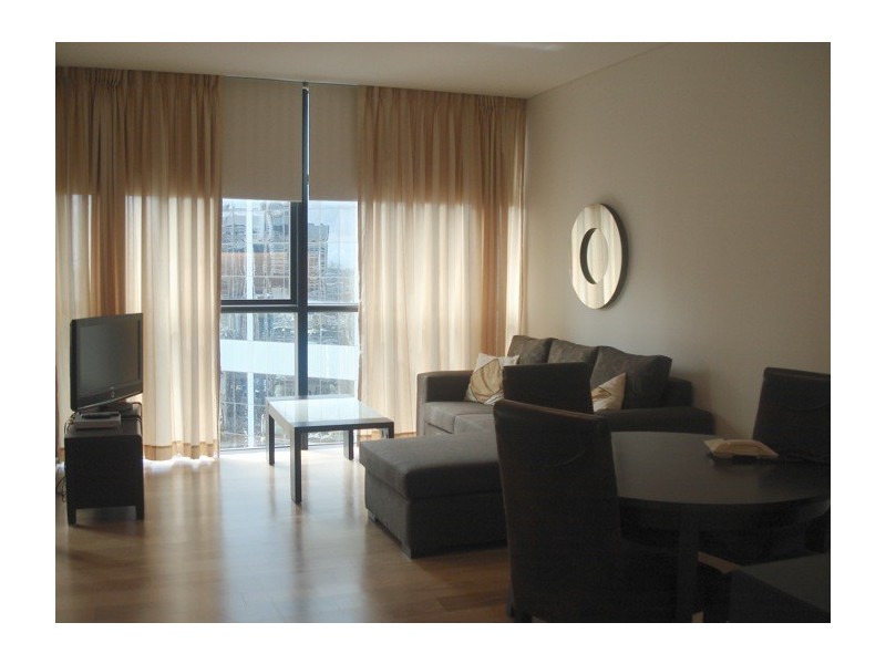 6185829 – Lumiere – 101 Bathurst Street, Sydney NSW 2000