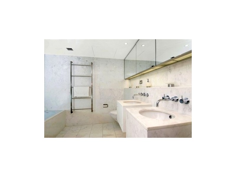 6252011 – 35 Shelley Street – King Street Wharf, Sydney NSW 2000