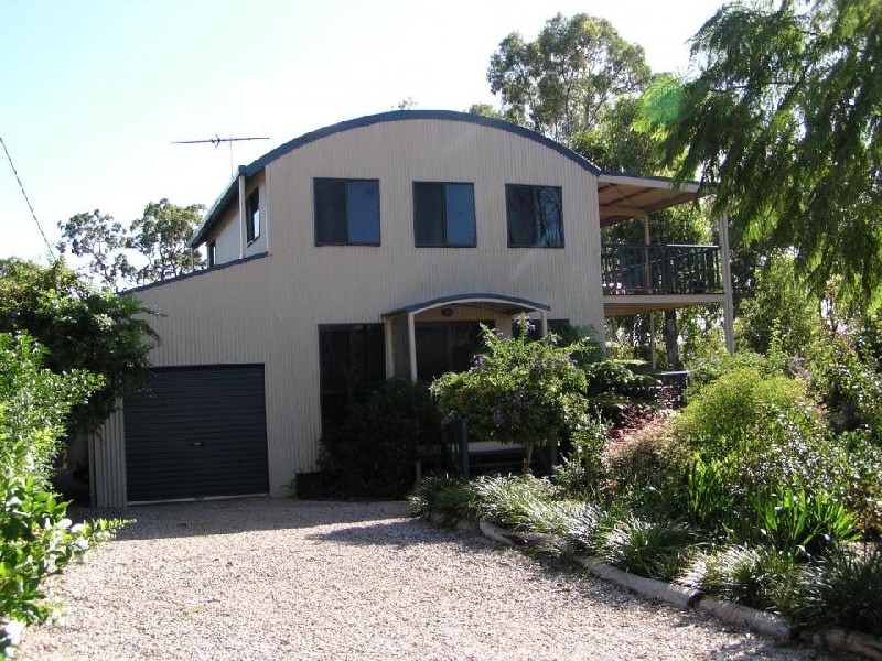 29 Noyes Parade, Karragarra Island QLD 4184