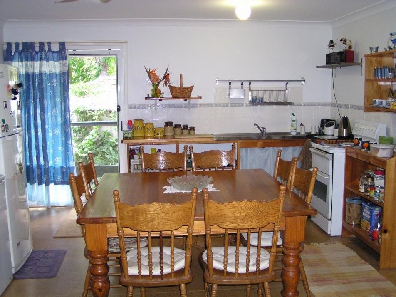 5 Basil Court, Lamb Island QLD 4184