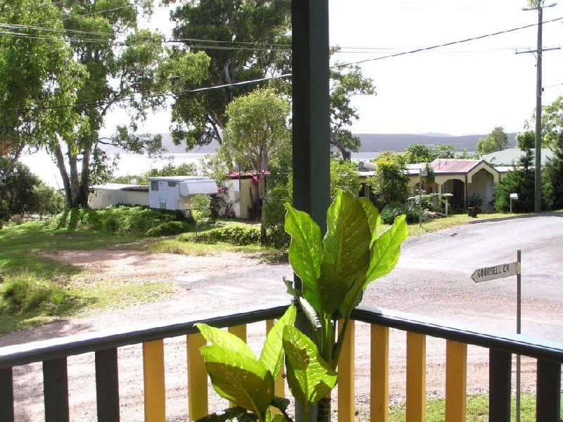 192 Lucas Drive, Lamb Island QLD 4184