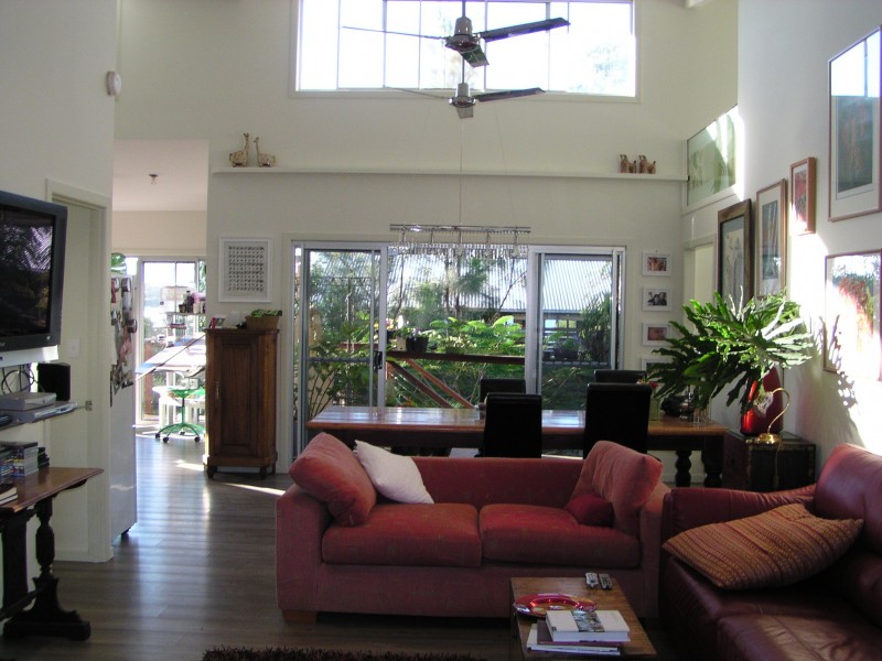 5 Maryanne Street, Karragarra Island QLD 4184