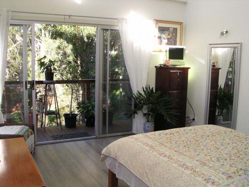 5 Maryanne Street, Karragarra Island QLD 4184
