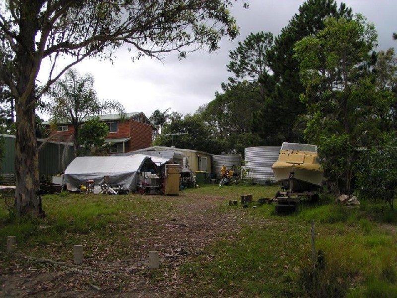 20 Rhodes Street, Macleay Island QLD 4184