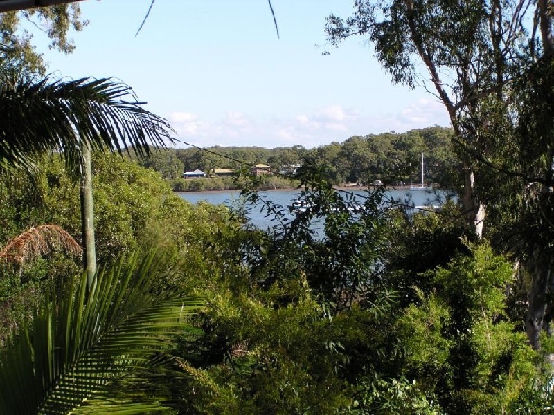 21 Michael Avenue, Lamb Island QLD 4184