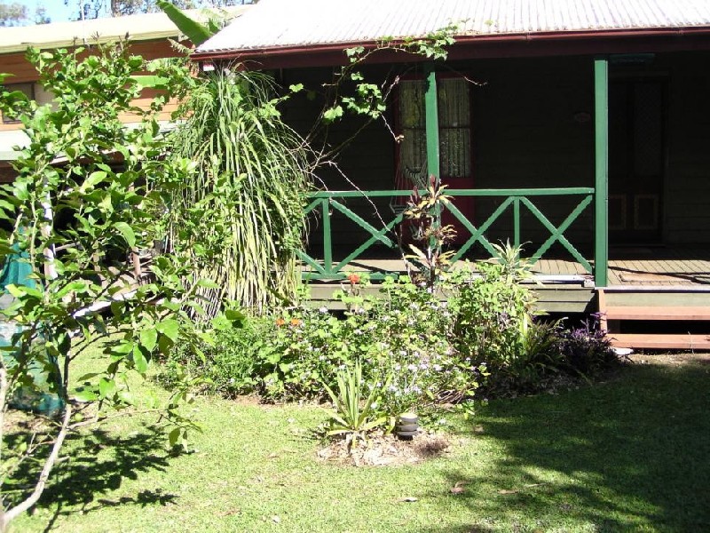 48 Rest Haven, Lamb Island QLD 4184