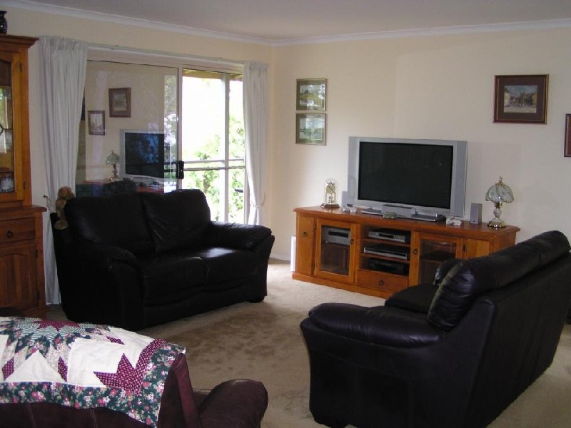 1 Shelly Crecsent, Lamb Island QLD 4184