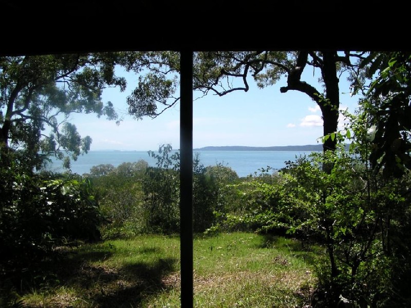 79 Perulpa Drive, Macleay Island QLD 4184