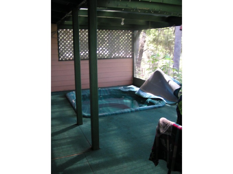 79 Perulpa Drive, Macleay Island QLD 4184