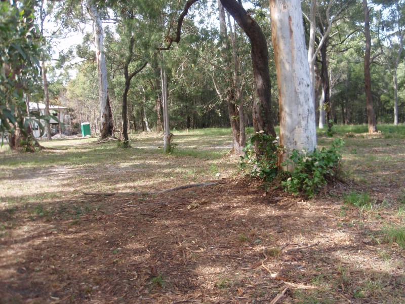 16 President Terrace, Macleay Island QLD 4184