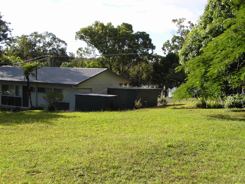 28 Curlew Street, Macleay Island QLD 4184