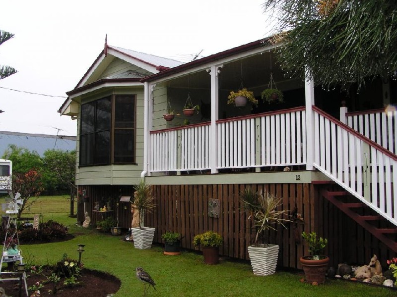 12 Bertram Road, Macleay Island QLD 4184