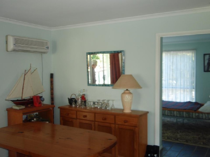 17 Halcyon Street, Lamb Island QLD 4184