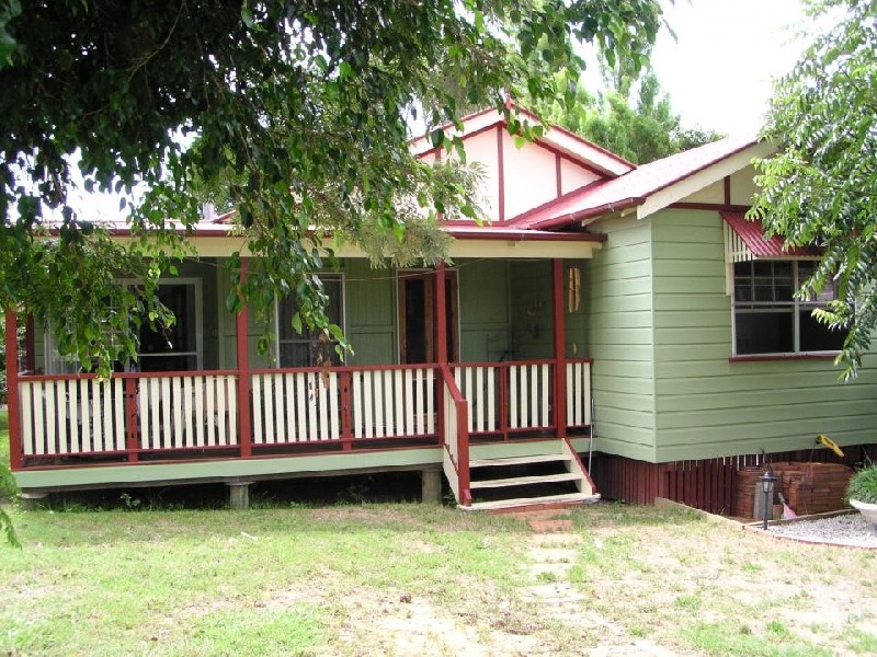 28 Vine Street, Macleay Island QLD 4184