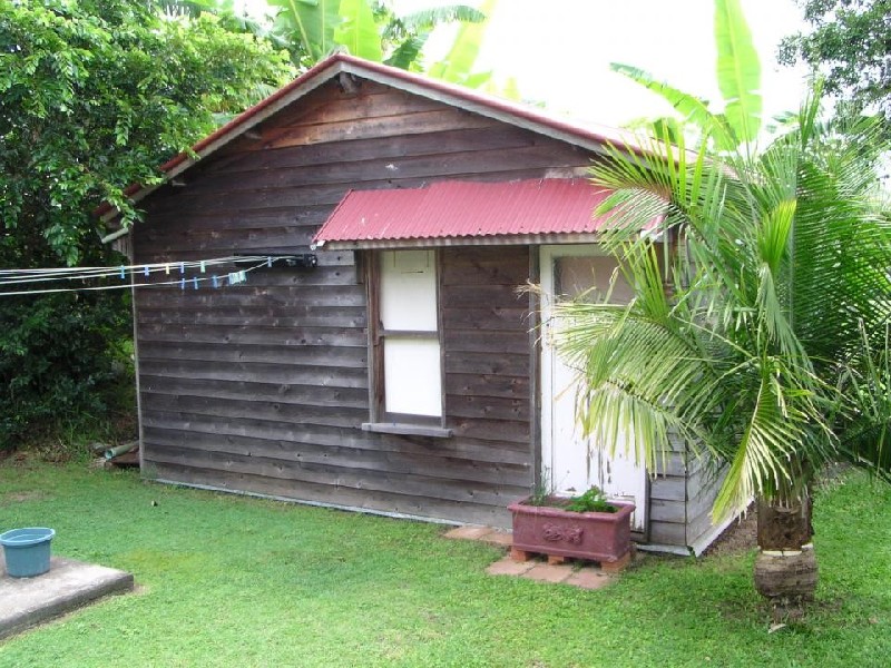 28 Vine Street, Macleay Island QLD 4184