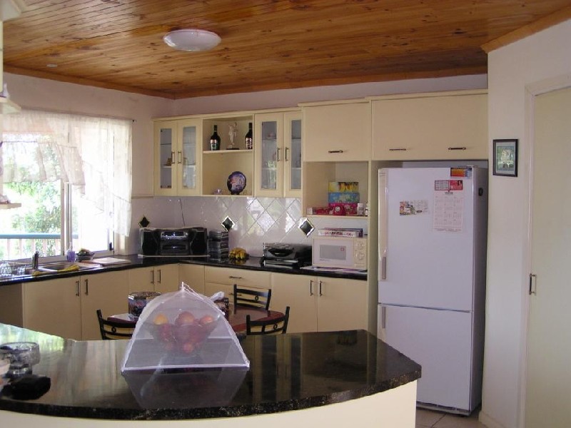 7 Ilya Street, Macleay Island QLD 4184