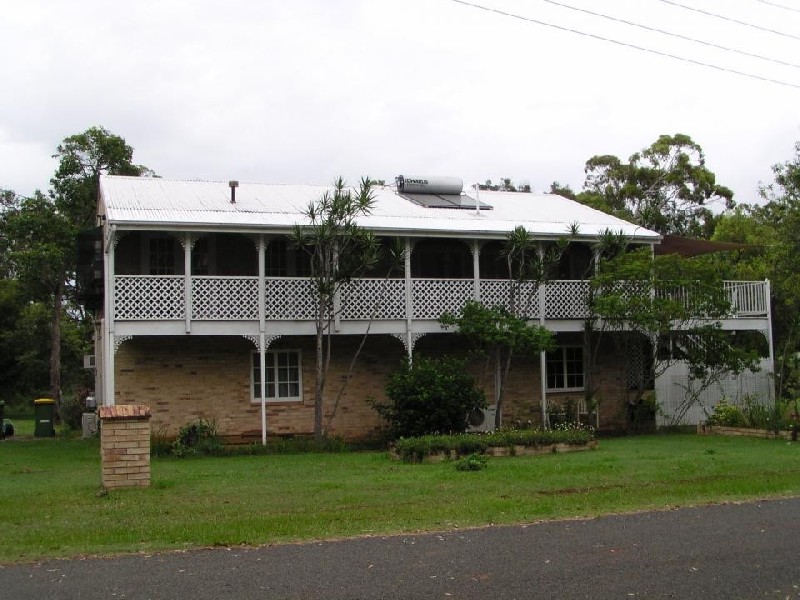 8 Treasure Island Avenue, Karragarra Island QLD 4184