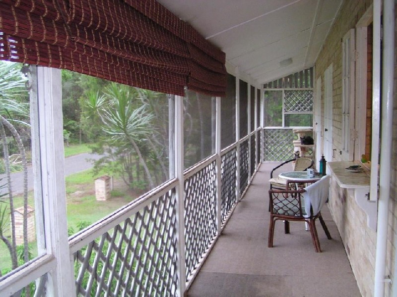 8 Treasure Island Avenue, Karragarra Island QLD 4184