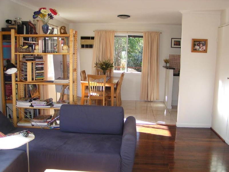 48 Noyes Parade, Karragarra Island QLD 4184