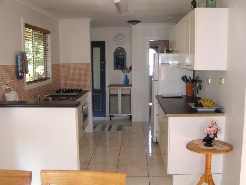 48 Noyes Parade, Karragarra Island QLD 4184