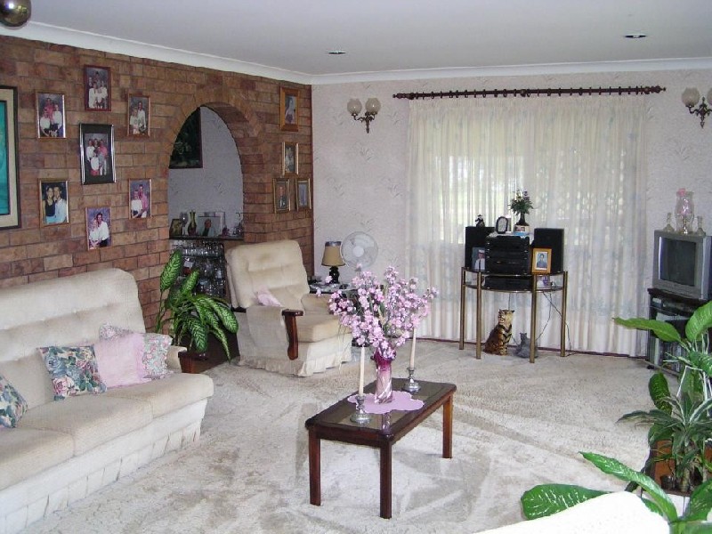 34 Leonie Crescent, Lamb Island QLD 4184