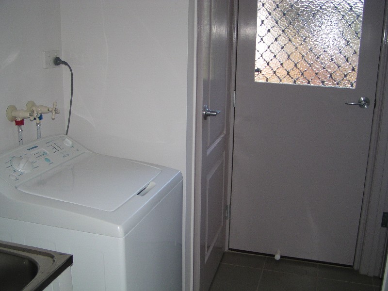 28 Cooee Crescent, Macleay Island QLD 4184