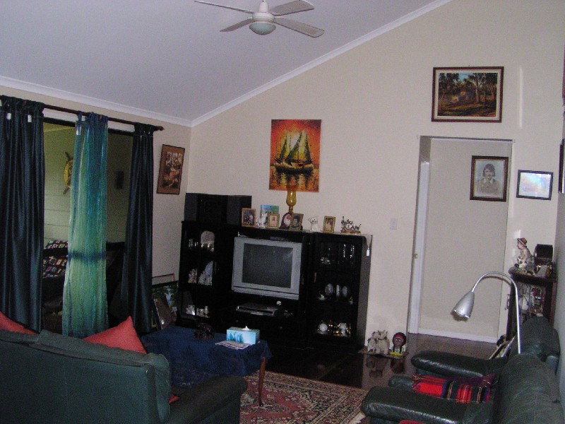 12 Bertram Road, Karragarra Island QLD 4184