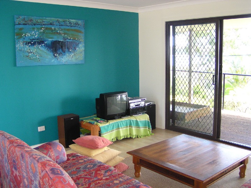60 The Esplanade, Karragarra Island QLD 4184