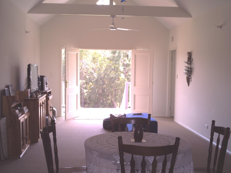 26 Francis Road, Macleay Island QLD 4184