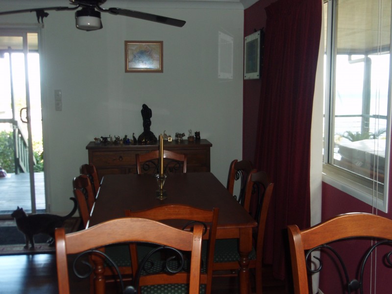 17 Coorong Street, Macleay Island QLD 4184