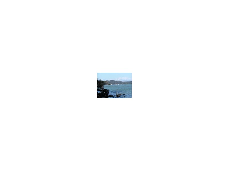 81 Coast Road, Macleay Island QLD 4184
