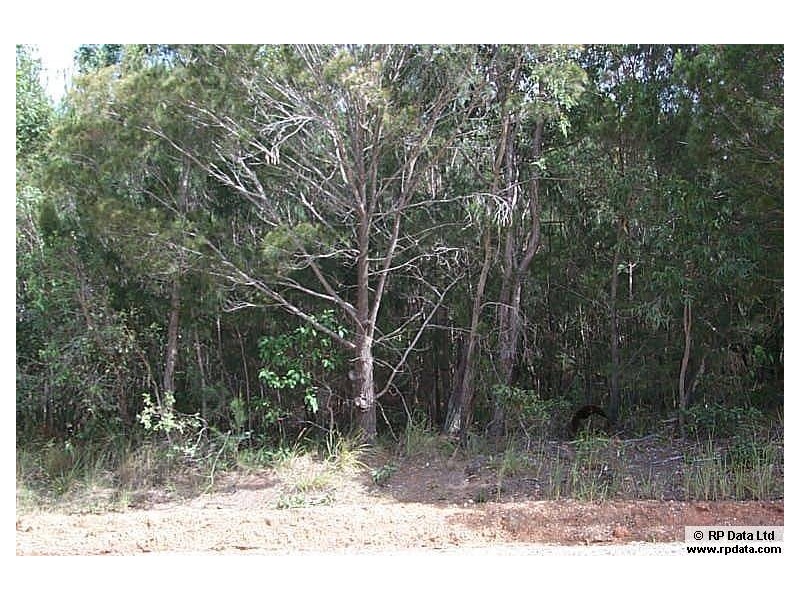 16 Bruce Street, Lamb Island QLD 4184