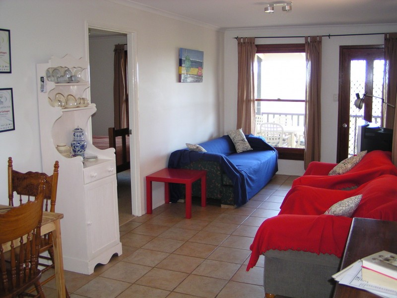 60 Treasure Island Avenue, Karragarra Island QLD 4184