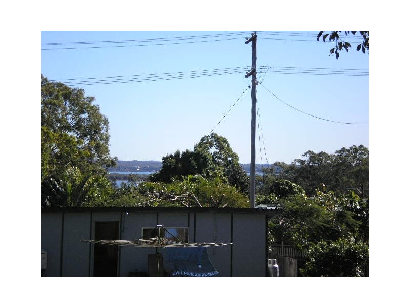 46 High Central Road, Macleay Island QLD 4184