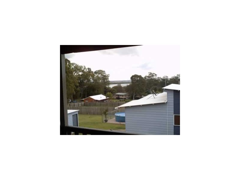 18 Eastbourne Terrace, Macleay Island QLD 4184