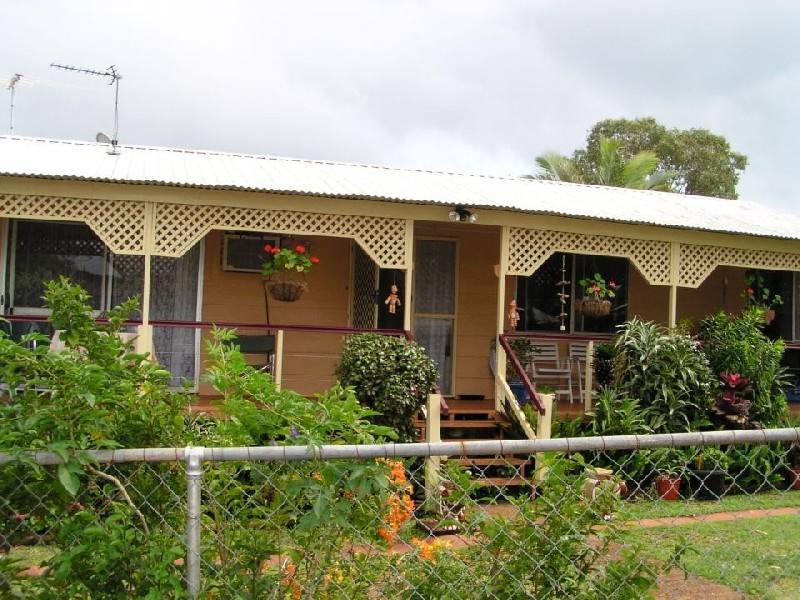 3 Rest Haven, Lamb Island QLD 4184