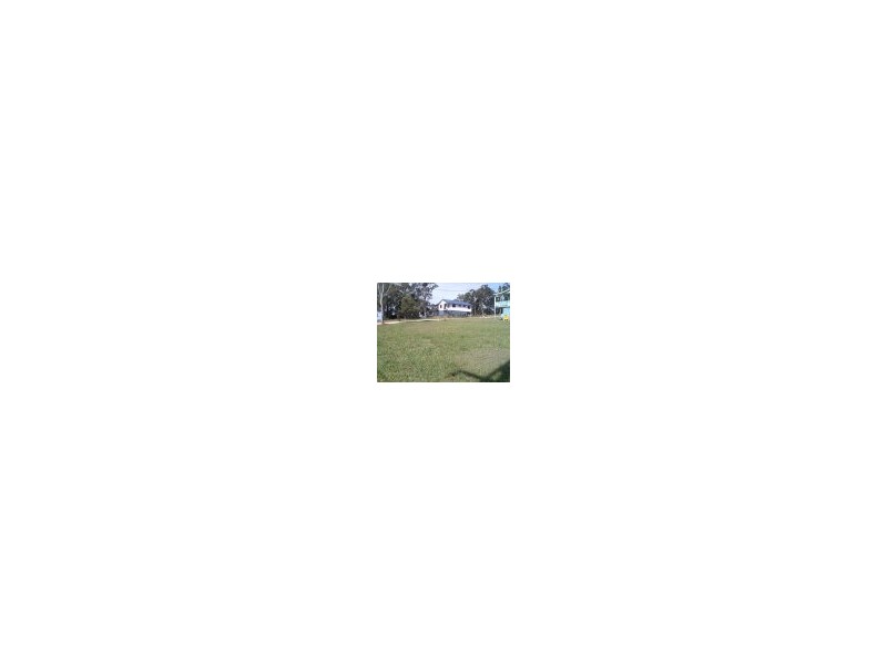 14 Betty Street, Macleay Island QLD 4184