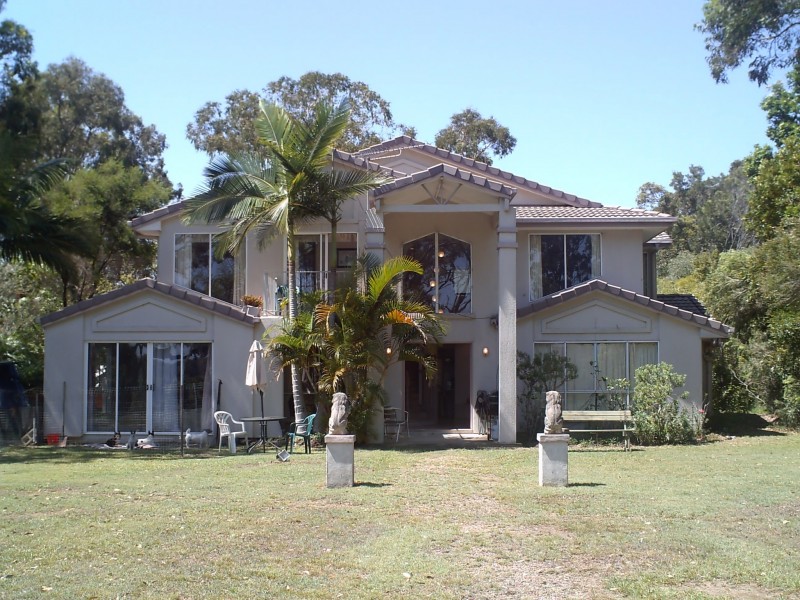 18 The Esplanade, Karragarra Island QLD 4184